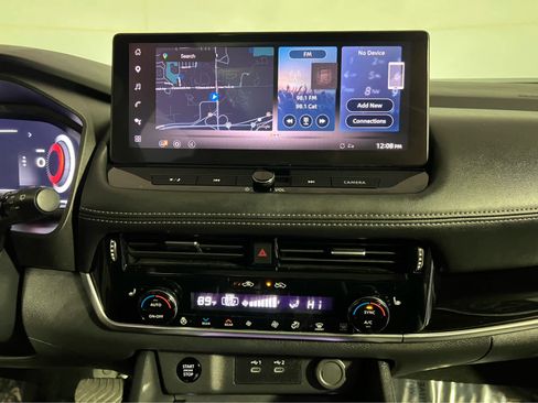 Certified 2024 Nissan Rogue SL w/ SL Premium Package image 11