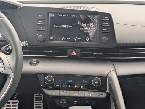 New 2026 Hyundai Elantra SEL Sport FWD image 19