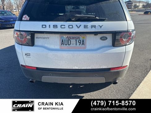 Used 2019 Land Rover Discovery Sport SE image 13