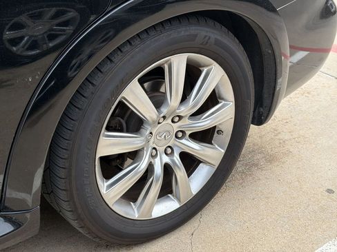 Used 2012 INFINITI QX56 4WD w/ Deluxe Touring Pkg image 6
