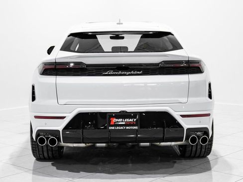 Used 2025 Lamborghini Urus SE image 10