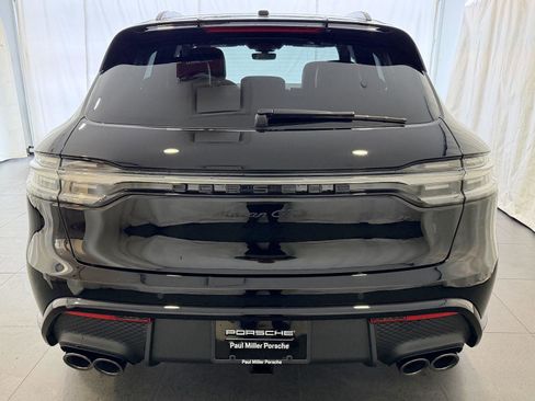 New 2026 Porsche Macan GTS image 8