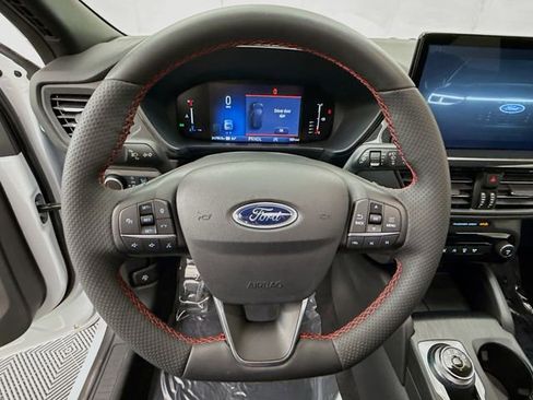 Used 2023 Ford Escape ST-Line w/ Tech Pack #1 image 11