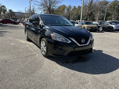 Used 2018 Nissan Sentra S image 8