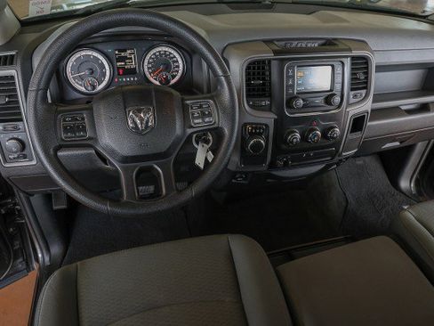 Used 2017 RAM 1500 Express w/ Express Value Package RWD image 22