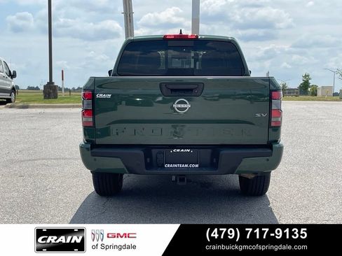 Used 2023 Nissan Frontier SV w/ SV Convenience Package RWD image 5
