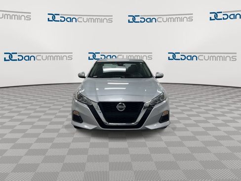 Used 2022 Nissan Altima 2.5 SV FWD image 3