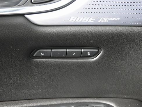 Used 2022 Cadillac XT5 Premium Luxury image 20