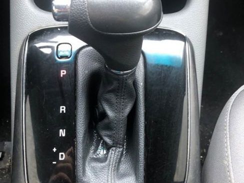 Used 2017 Kia Forte LX image 40