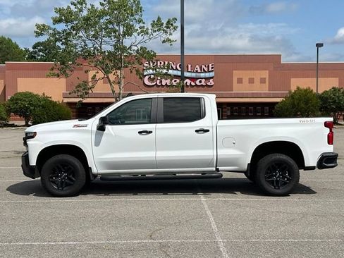 Used 2020 Chevrolet Silverado 1500 LT Trail Boss AWD/4WD image 2