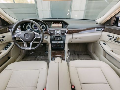 Used 2015 Mercedes-Benz E 350 4MATIC Sedan w/ Premium 1 Package image 19