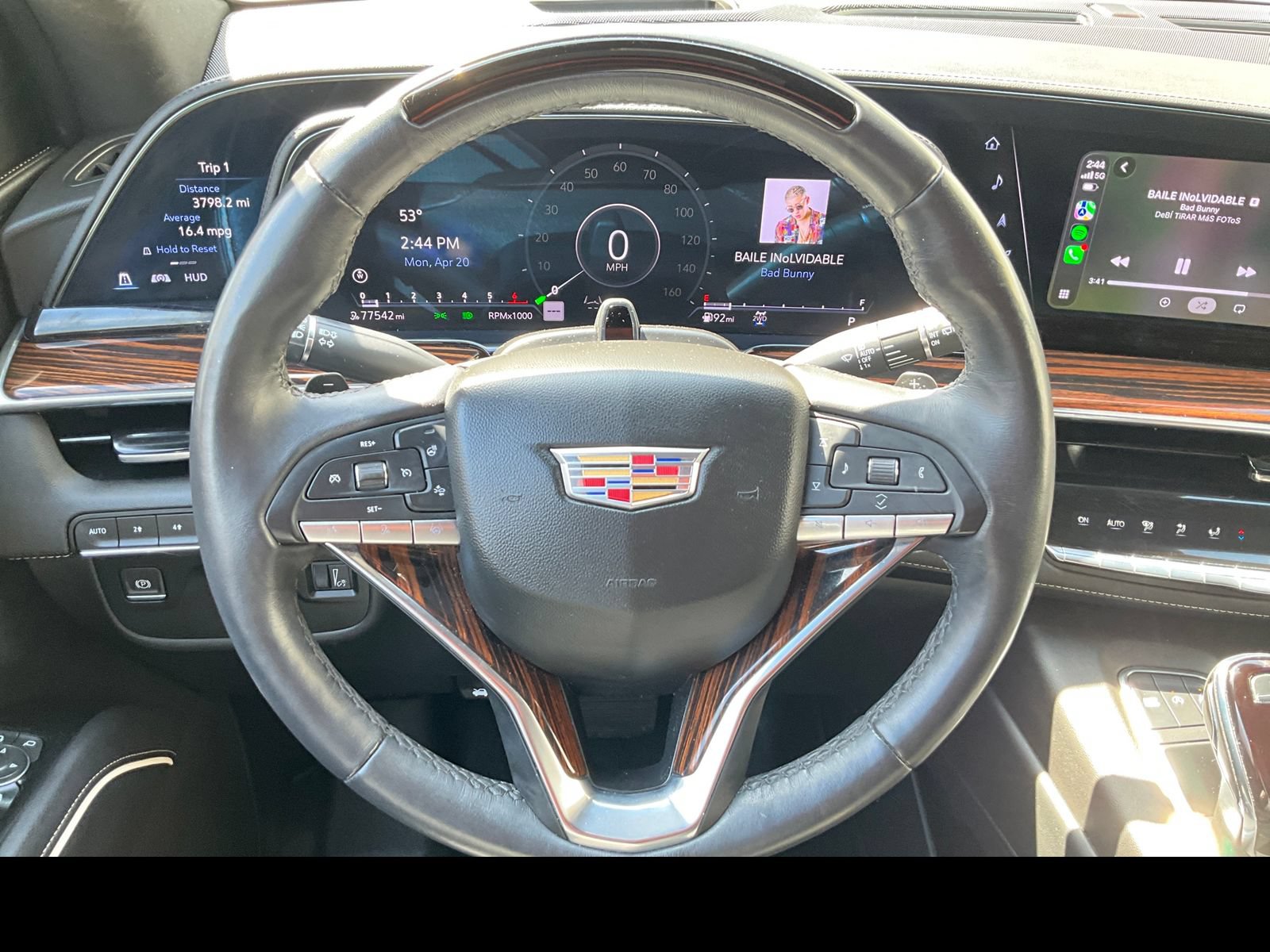 Used 2023 Cadillac Escalade ESV Premium Luxury w/ LPO, Radiant Package AWD/4WD image 3