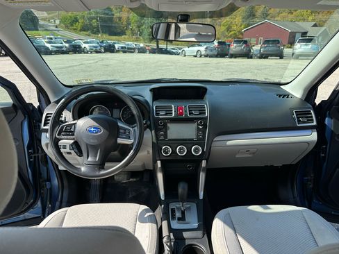 Used 2016 Subaru Forester 2.5i w/ Alloy Wheel Package image 10