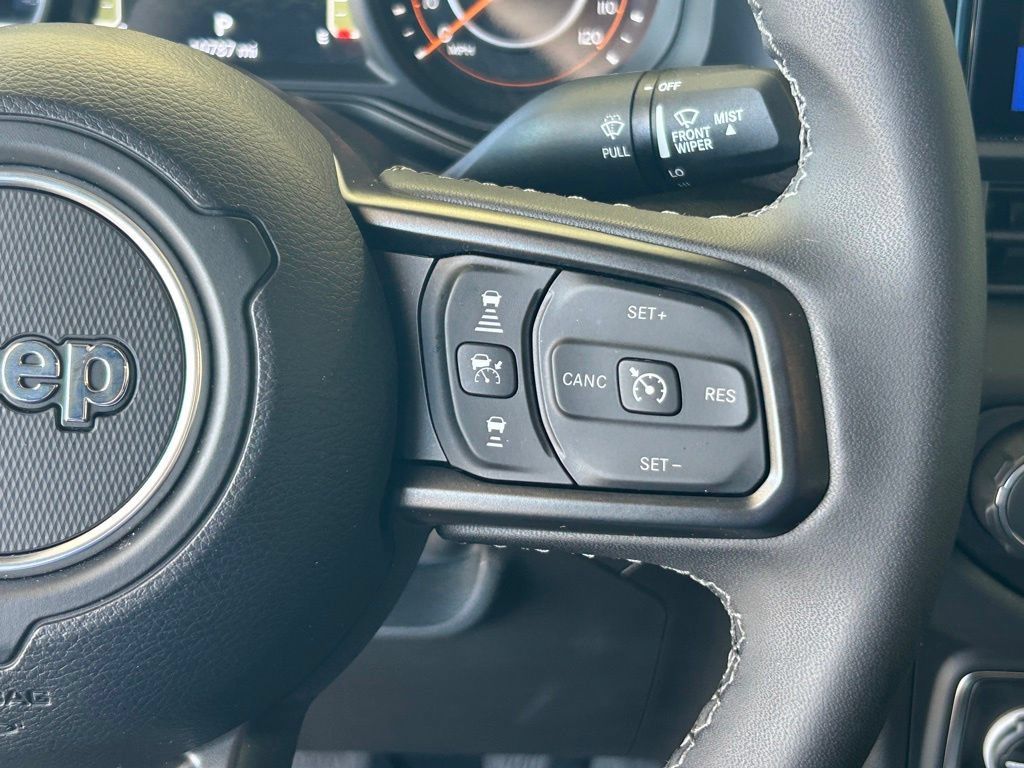 Used 2026 Jeep Gladiator Mojave AWD/4WD image 36