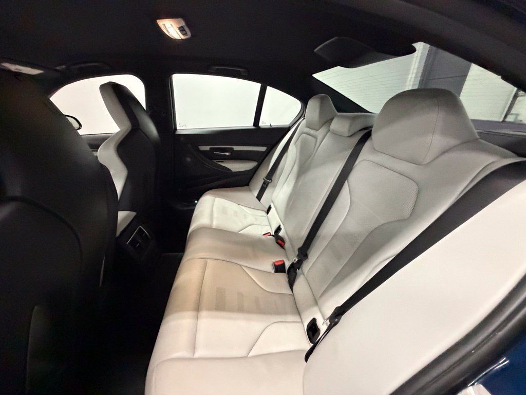 Used 2018 BMW M3 RWD image 24