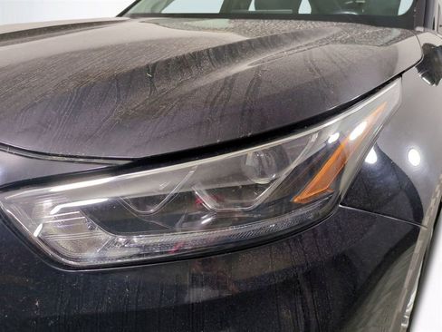 Used 2021 Toyota Highlander Platinum image 10