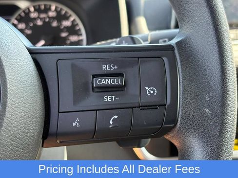 Used 2024 Nissan Rogue S AWD/4WD image 13