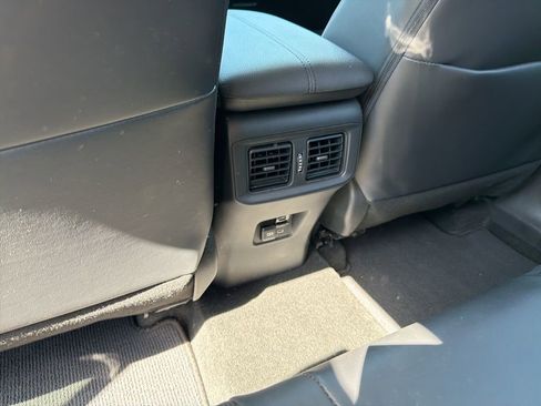 Used 2023 Toyota RAV4 Limited image 28