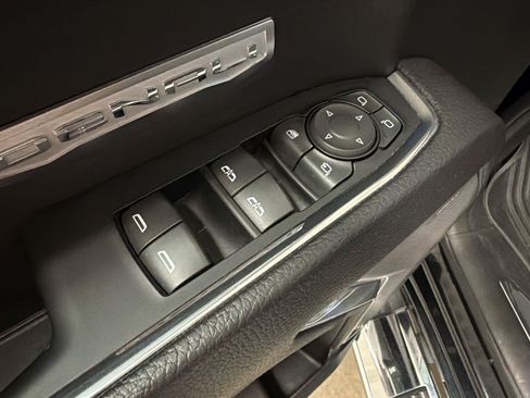 Used 2023 GMC Sierra 1500 Denali AWD/4WD image 25