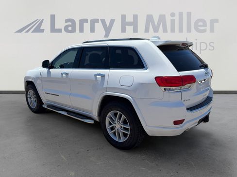 Used 2018 Jeep Grand Cherokee Overland AWD/4WD image 3
