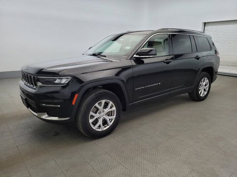 Used 2022 Jeep Grand Cherokee L Limited image 2