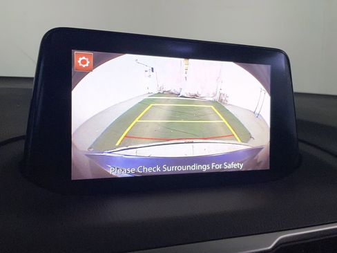 Used 2018 MAZDA MAZDA3 Touring image 15