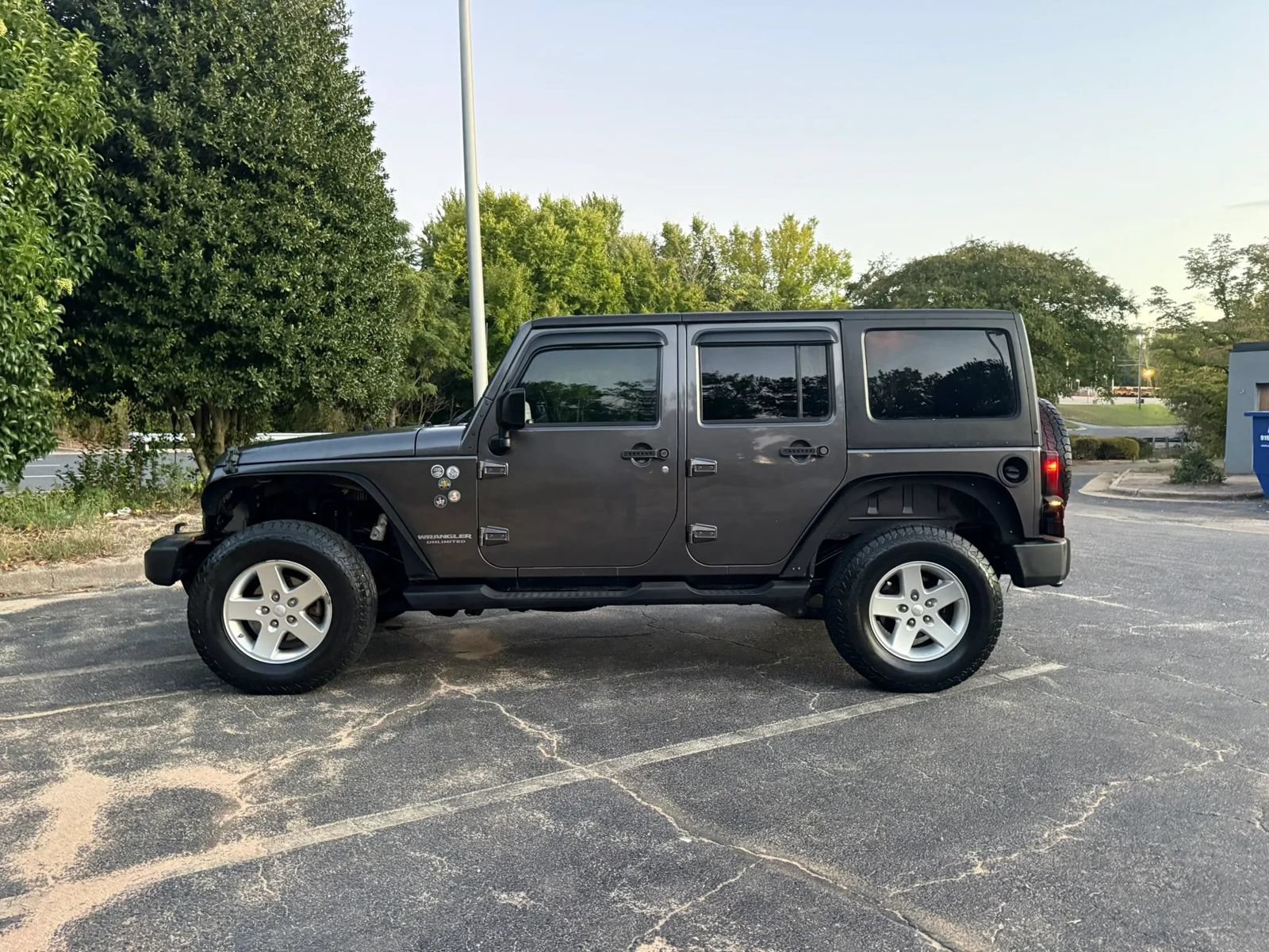 Used 2016 Jeep Wrangler Unlimited Sport w/ Quick Order Package 24S AWD/4WD image 4