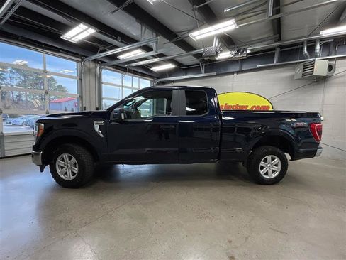 Used 2022 Ford F150 XLT w/ Trailer Tow Package image 2
