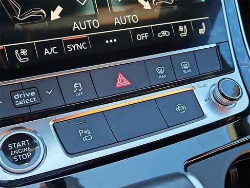 Certified 2023 Audi Q8 Premium Plus w/ Premium Plus Package image 18