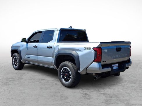 Used 2024 Toyota Tacoma TRD Off-Road AWD/4WD image 3