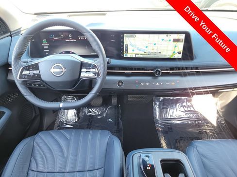 Used 2025 Nissan Ariya Platinum AWD/4WD image 4