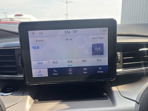 Certified 2022 Ford Explorer XLT AWD/4WD image 7