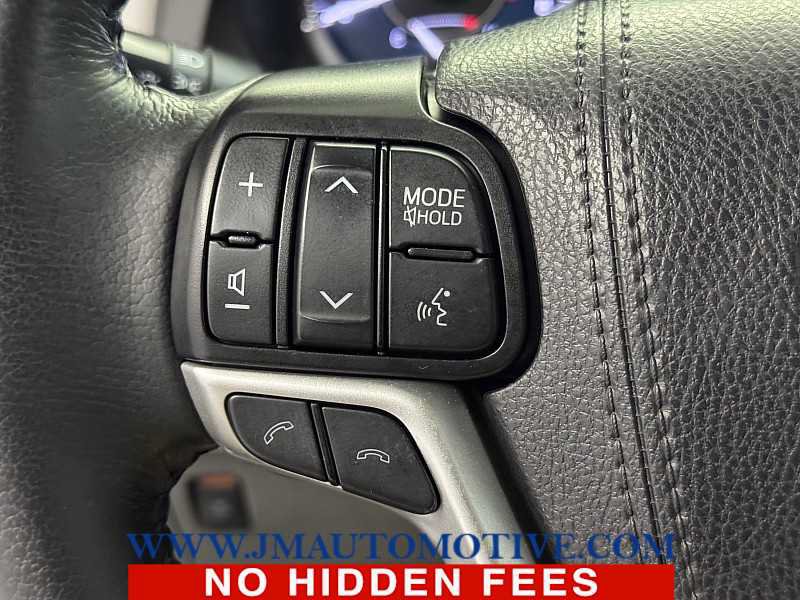 Used 2019 Toyota Sienna XLE w/ Carpet Mat Package AWD/4WD image 42