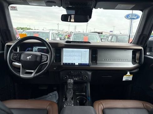 Used 2023 Ford Bronco Outer Banks w/ Sasquatch Package AWD/4WD image 23