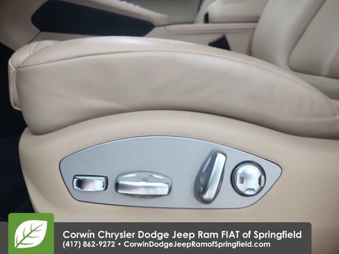 Used 2020 Porsche Macan AWD/4WD image 19