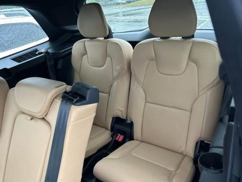 Used 2023 Volvo XC90 T8 Ultimate AWD/4WD image 8