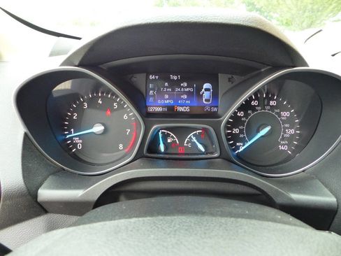 Used 2019 Ford Escape SE FWD image 28