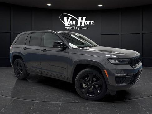 Used 2024 Jeep Grand Cherokee Limited w/ Luxury Tech Group II image 1