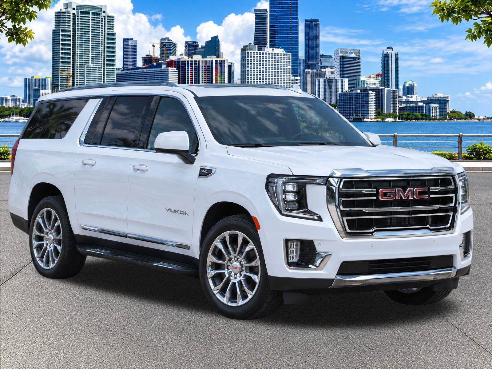 Used 2023 GMC Yukon XL SLT AWD/4WD image 2