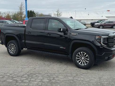 Certified 2023 GMC Sierra 1500 AT4 w/ AT4 Premium Package AWD/4WD image 2