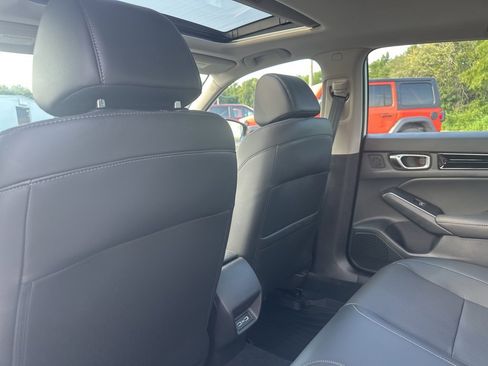 Used 2024 Honda Civic Touring image 19