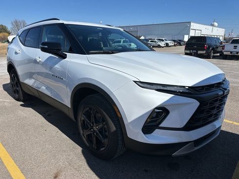 Used 2024 Chevrolet Blazer LT w/ Midnight/Sport Edition image 2