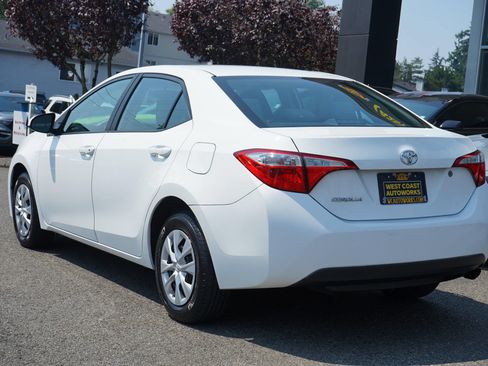 Used 2016 Toyota Corolla L FWD image 3