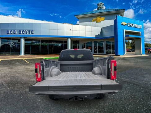 Used 2023 Ford F350 Lariat w/ Lariat Ultimate Package AWD/4WD image 5
