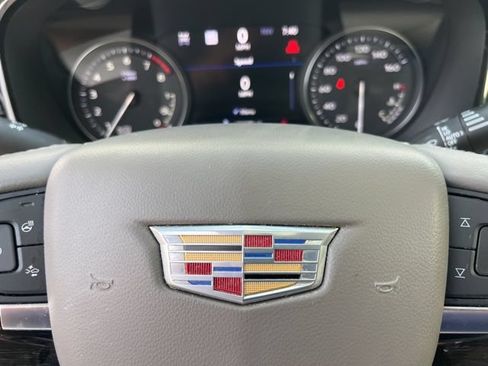 Used 2023 Cadillac XT6 Premium Luxury w/ Technology Package AWD/4WD image 47
