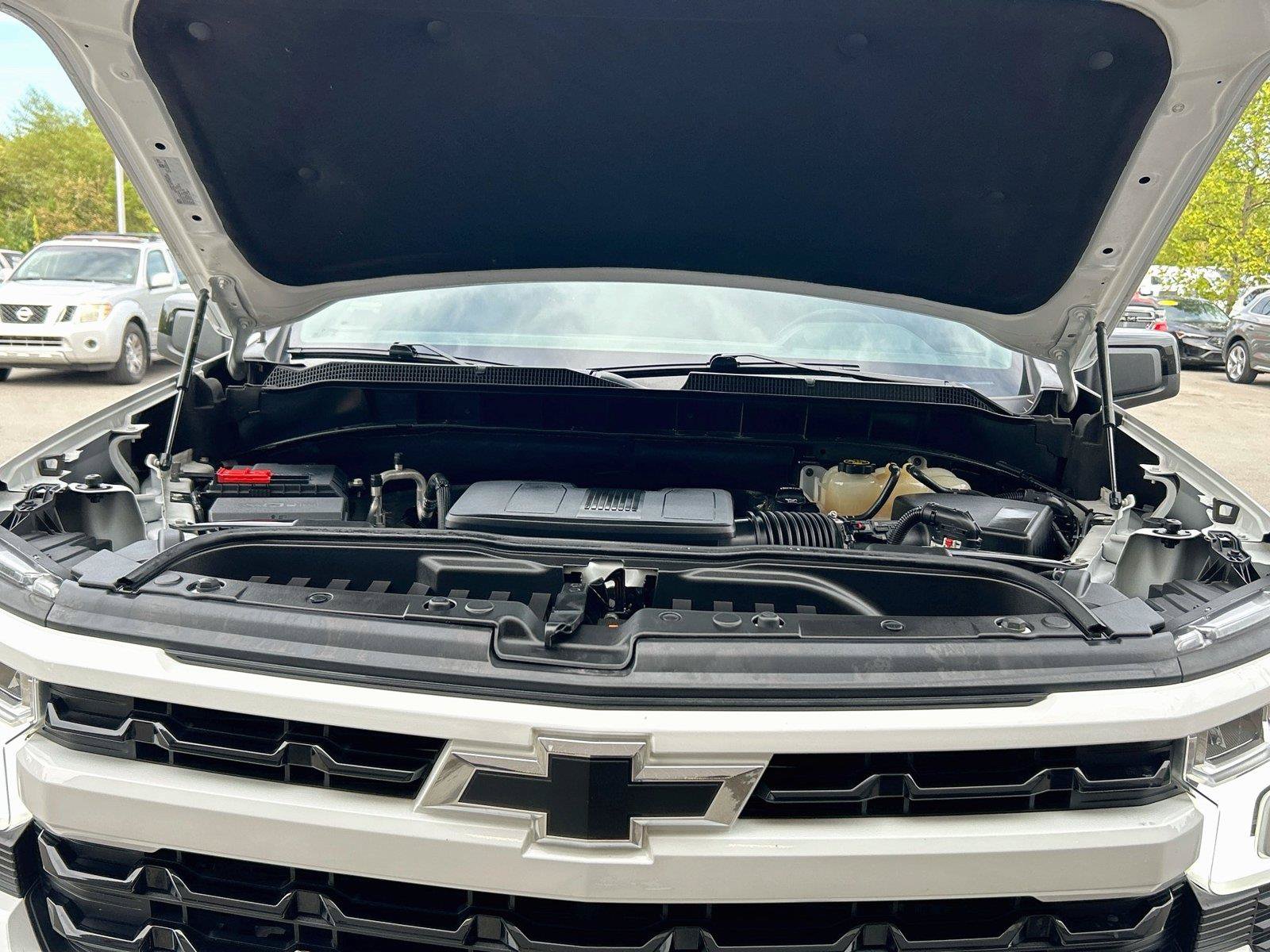 Used 2022 Chevrolet Silverado 1500 RST AWD/4WD image 10