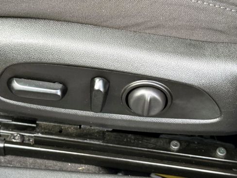 Certified 2020 Chevrolet Malibu RS w/ LPO, Convenience Package 2 image 25