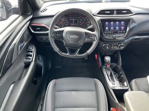 Used 2021 Chevrolet TrailBlazer RS w/ Sun and Liftgate Package image 5