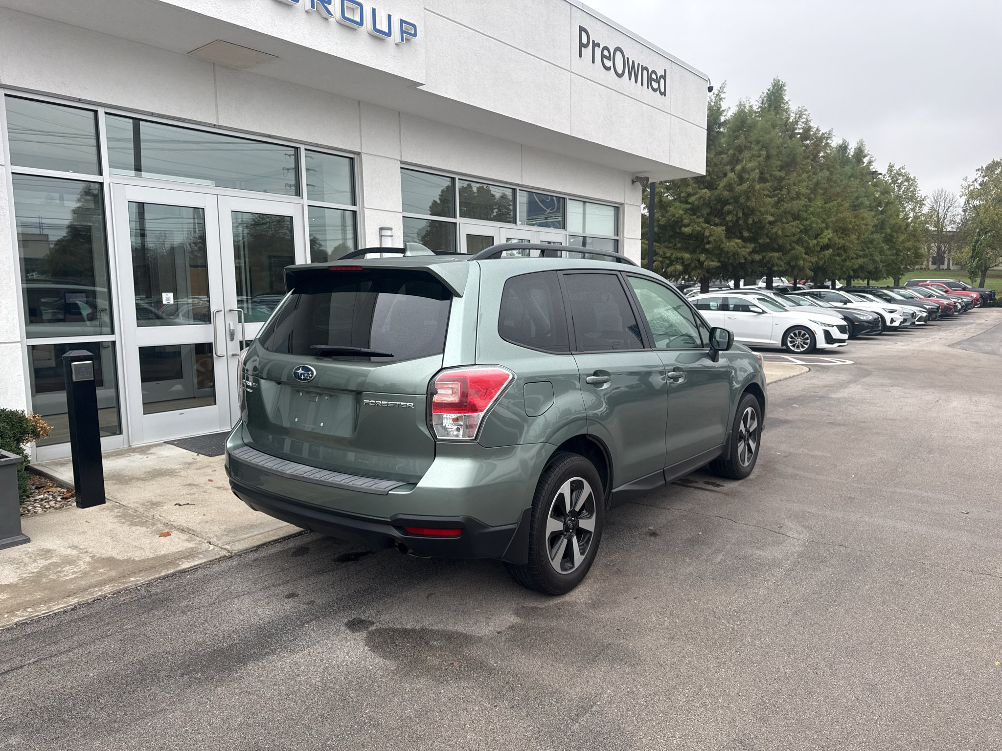 Used 2018 Subaru Forester 2.5i Premium AWD/4WD image 3