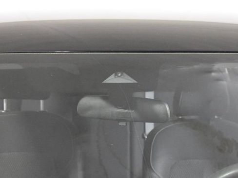 Used 2020 Nissan Sentra S FWD image 35